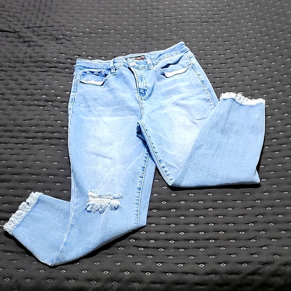 Royalty for me Women's Ripped Jean